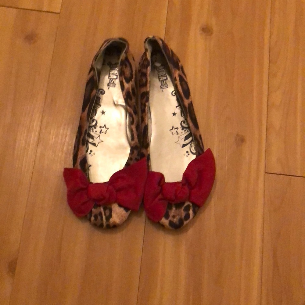 Leopard print shoes